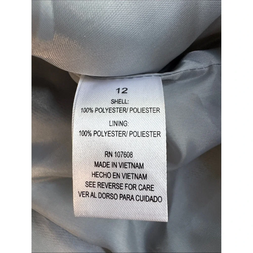 Isabella Suits appearance waist